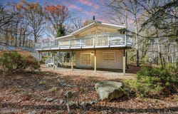 116 Rodeo Drive, Hawley, PA 18428