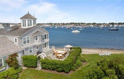 19 Defenders Row, Newport, RI 02840
