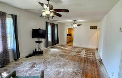 301 W 14th Ave, Hutchinson, KS 67501