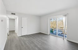 9930 E 36th Street S, Independence, MO 64052