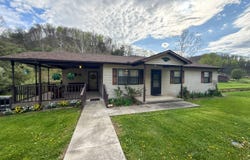 3896 US Hwy 33E, Glenville, WV 26351