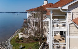 17925 Kings Point Drive, Cornelius, NC 28031