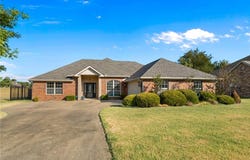 11199 Bear Drive, Farmington, AR 72730