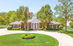 1105 Deer Creek Drive, Anderson, IN 46011