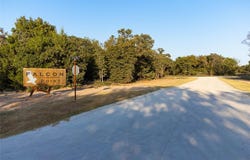 29183 Apache Drive, McLoud, OK 74851