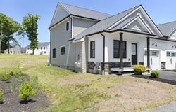 27 Compass Point Dr, Douglas, MA 01516
