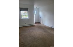 4 E Walnut Street, Central Islip, NY 11722