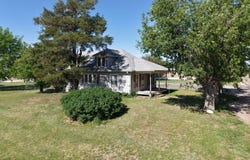 715 30th St, Wilson, KS 67490