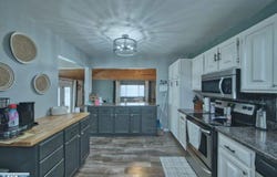 329 Wyandotte Rd, Hoyt Lakes, MN 55750-0000