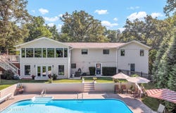 127 Newhaven Rd, Oak Ridge, TN 37830
