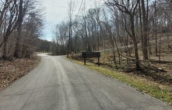 1 Lakeshore Cir, DOVER, TN 37058