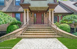 8 Old Dutch Road, Warren, NJ 07059