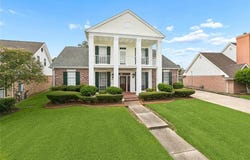 32 MADEWOOD Drive, Marrero, LA 70072