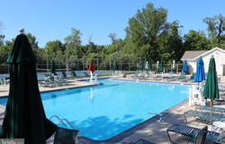 2 CHESTERFIELD COURT, FLEMINGTON, NJ 08822