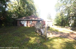 420 South St, Dadeville, AL 36853