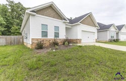 105 Garrett Lane, Bonaire, GA 31005