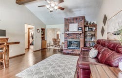 933 Luglena Lane, Purcell, OK 73080