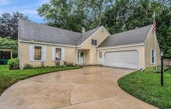 51910 N Shoreham Court, South Bend, IN 46637