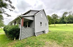 718 Breakneck Rd, Bullskin Twp, PA 15425