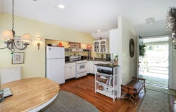 14 Viking Road, Glenwood Landing, NY 11547
