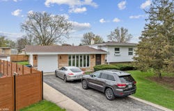 8139 W BRYN MAWR Avenue, Norwood Park, IL 60631