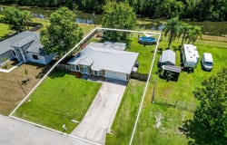 831 Tejon Avenue SW, Palm Bay, FL 32908