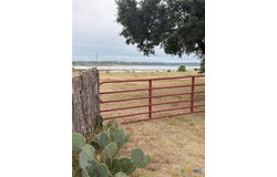 4401 Potters Creek Road, Canyon Lake, TX 78133