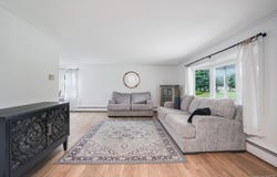 10 Meadow Lane, Pleasant Valley, NY 12569