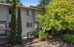 29750 SW COURTSIDE Dr, Wilsonville, OR 97070