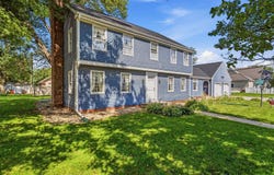 415 S Spruce Street, Arthur, IL 61911