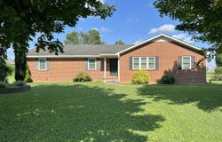1036 Bowling Green Road, Franklin, KY 42134