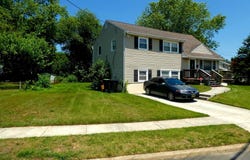 2 PINEVIEW AVENUE, BERLIN, NJ 08009