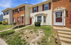 28 N Gawain Way, Hampton, VA 23669