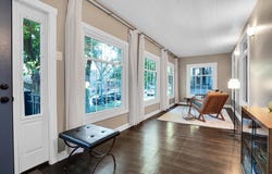 1331 W Granville Avenue, Chicago, IL 60660
