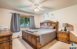 116 W Chicory Dr, Brandon, SD 57005