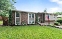 917 NW 13TH Street, Blue Springs, MO 64015