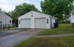 890 Independence Avenue, Akron, OH 44310