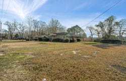 902 Court St, Waynesboro, MS 39367