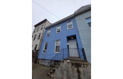142 Spring St, Paterson City, NJ 07501-2826