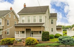 852 FRITZTOWN ROAD, READING, PA 19608