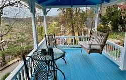8 Magnolia  ST, Eureka Springs, AR 72632
