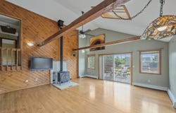 97 Gleason Street, Thomaston, ME 04861
