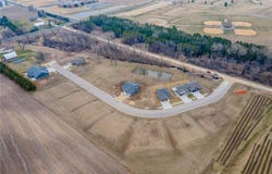 551 Kodiak Drive NW, Stewartville, MN 55976