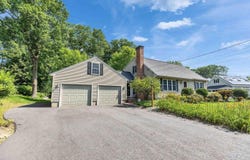 401 Woodcrest Court, Manchester, NH 03109