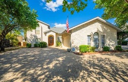 526 Oakland Hills Lane, Kerrville, TX 78028
