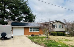 1423 SHELLEY Drive, Vandalia, IL 62471