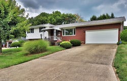 1836 Bayberry Lane, Coshocton, OH 43812