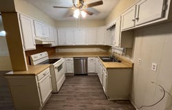 1005 Jefferson Street, Plainview, TX 79072