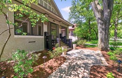 130 Gale Avenue, River Forest, IL 60305
