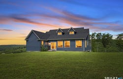 11-R Upper Kensington Drive, East Lyme, CT 06333